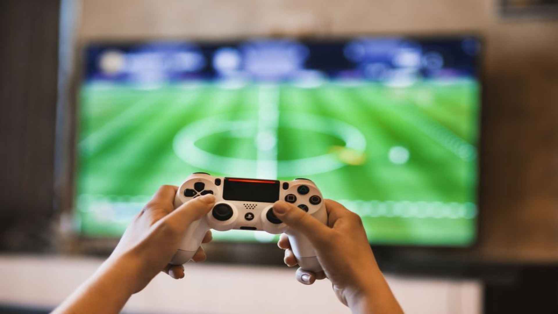 The Next Generation of Mobile Online Games